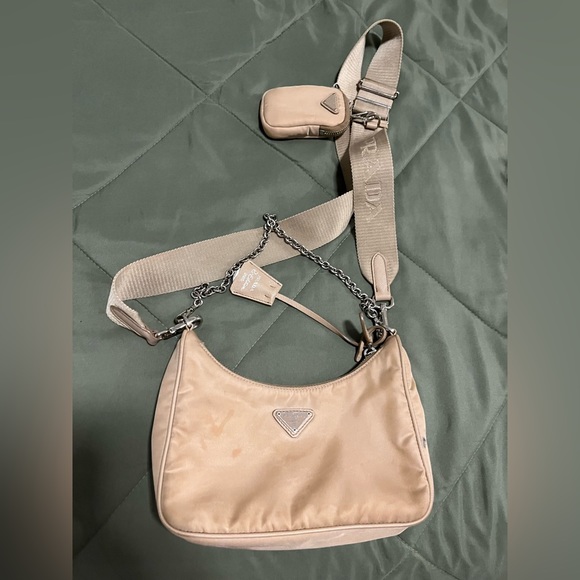 Prada re-edition 2005 Nylon bag - Picture 7 of 12